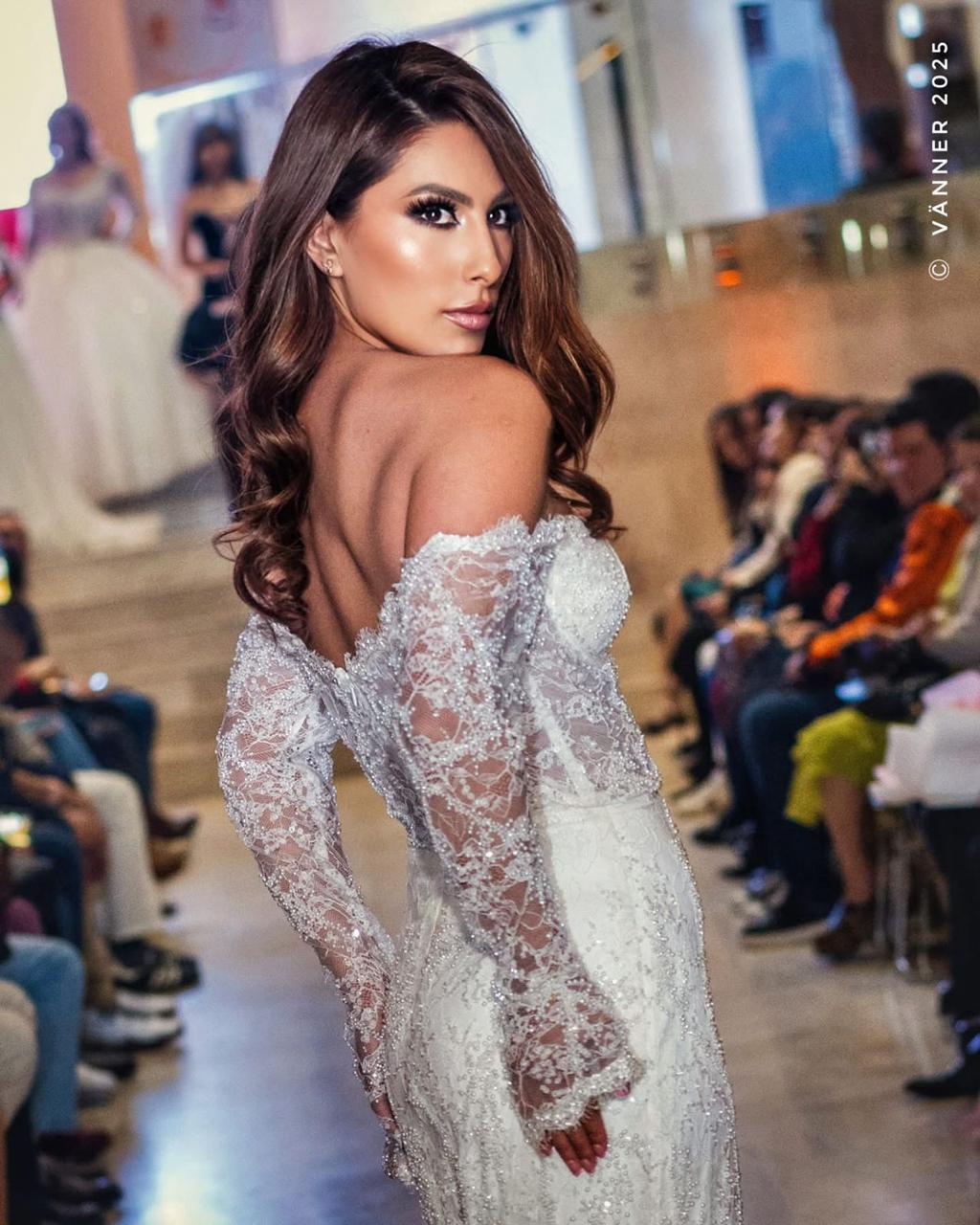 0b498d20-3c36-4be2-9440-9586c96d4f73